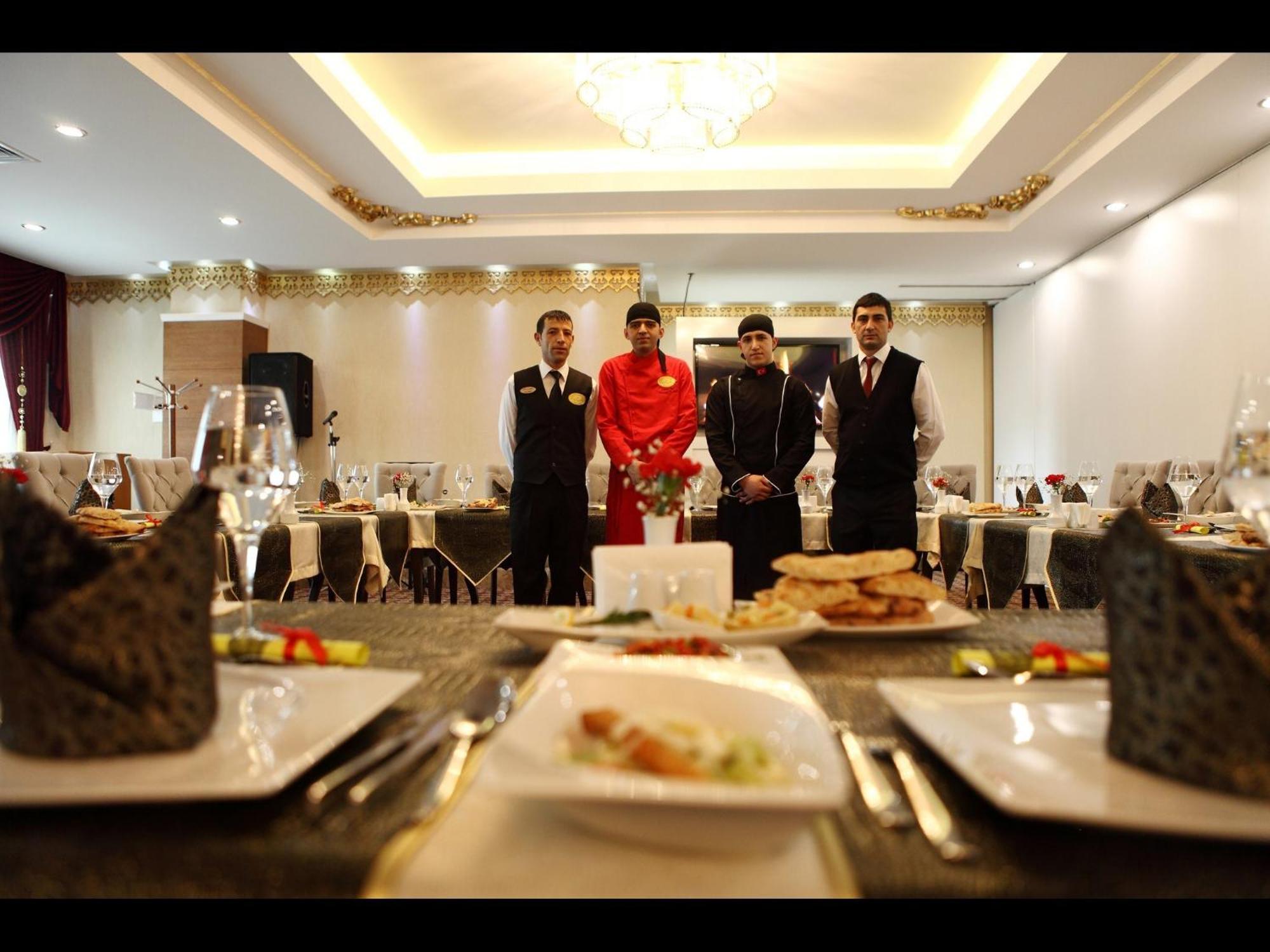 Sivas Revag Otel Luaran gambar