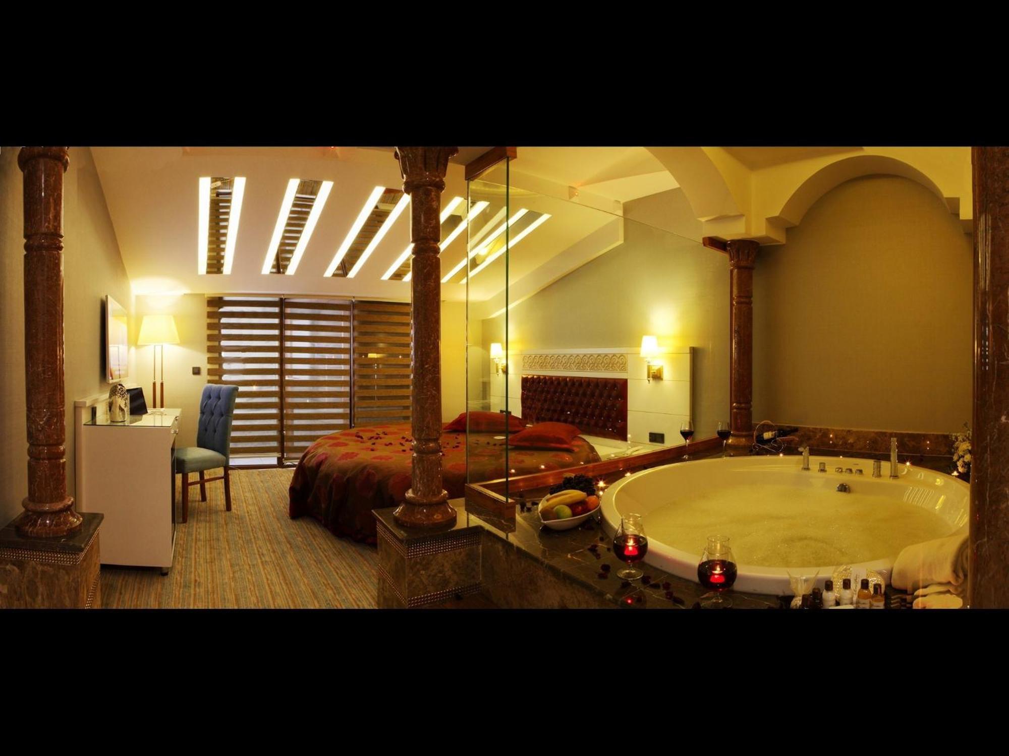 Sivas Revag Otel Luaran gambar