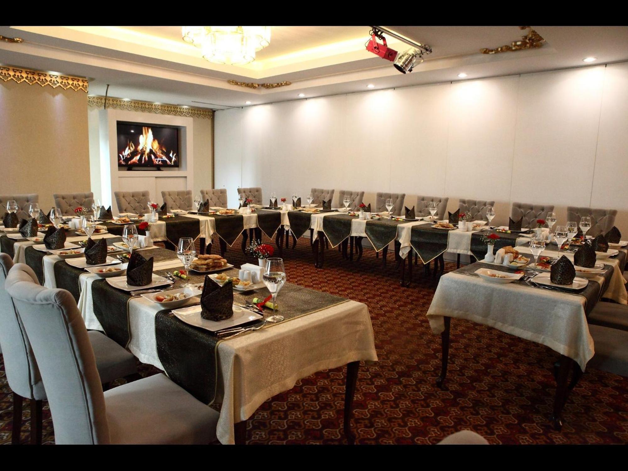 Sivas Revag Otel Luaran gambar